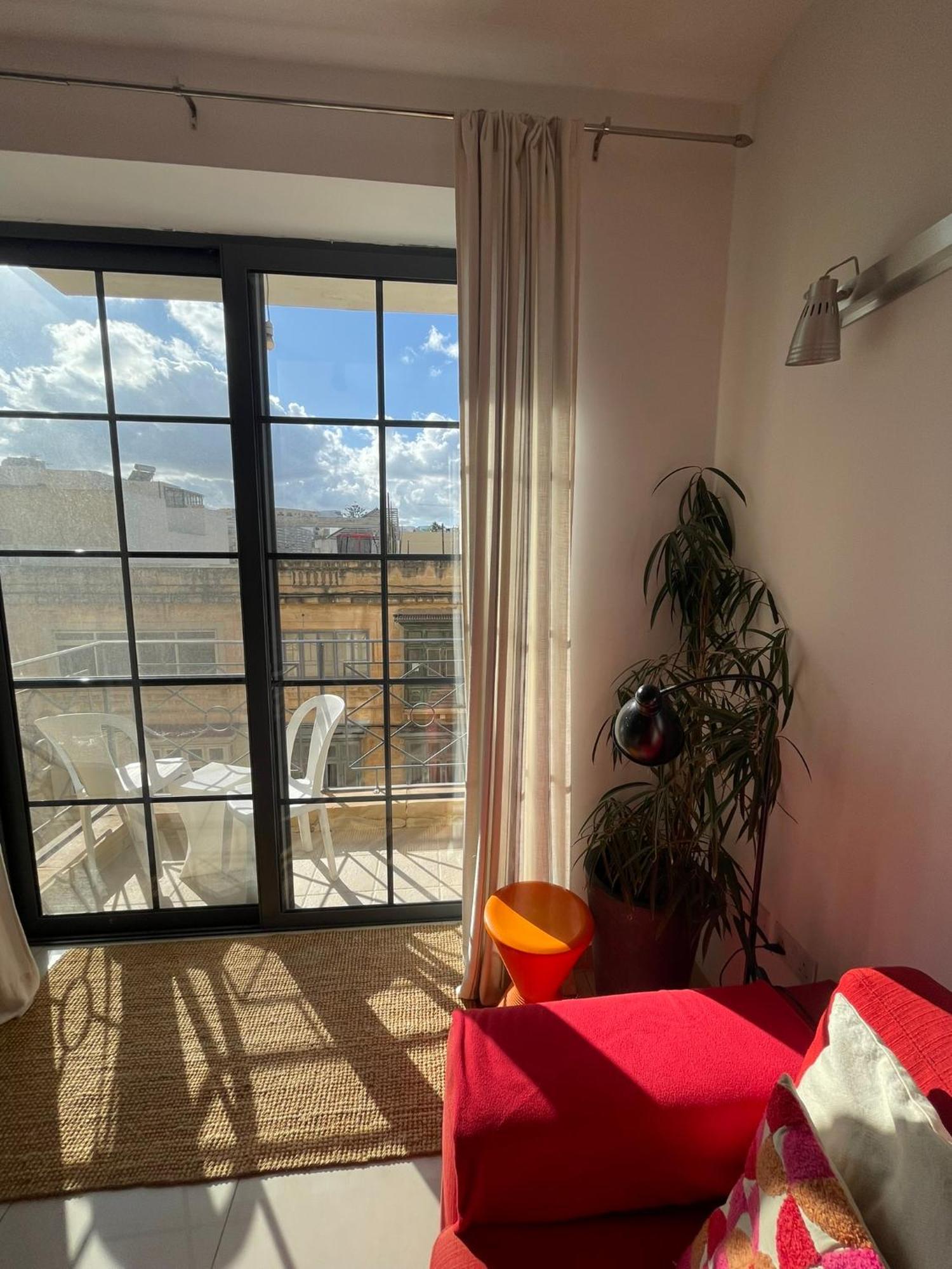 Simons Apartments Minutes Away From Balluta Bay And St Julians Sliema Luaran gambar