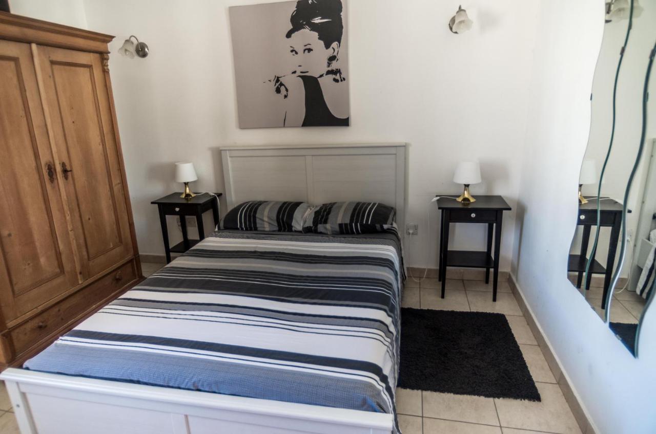 Simons Apartments Minutes Away From Balluta Bay And St Julians Sliema Luaran gambar