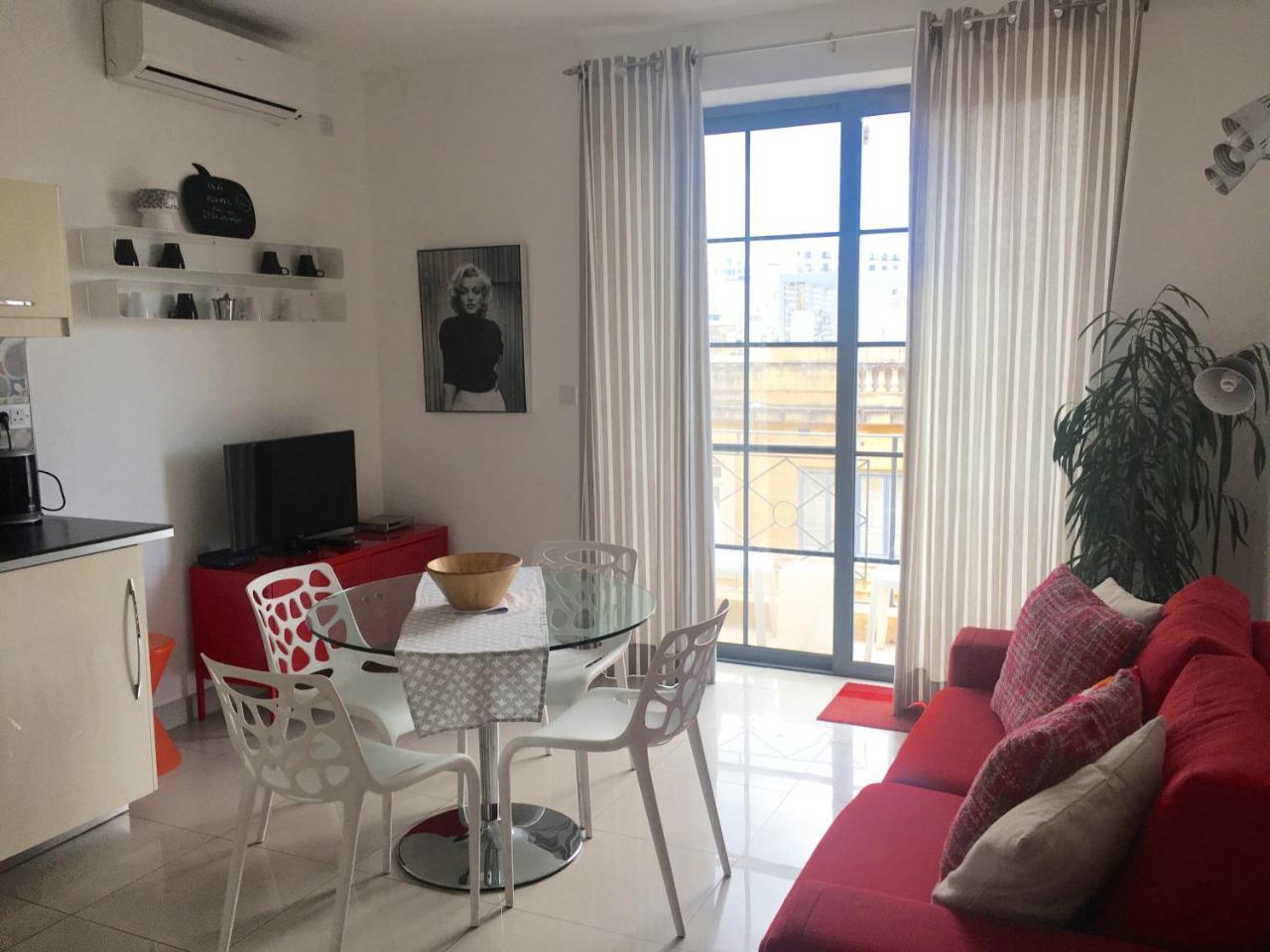 Simons Apartments Minutes Away From Balluta Bay And St Julians Sliema Luaran gambar